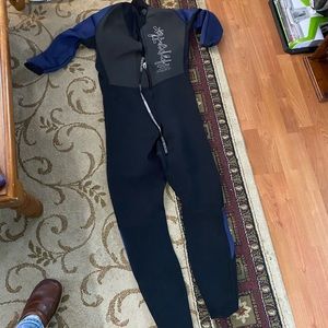 Men’s hyper flex wet suit XL